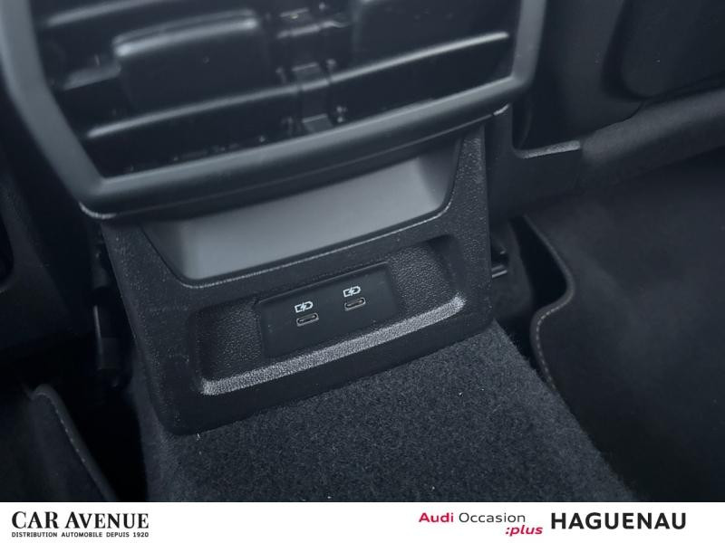 Occasion AUDI A3 Sportback 30 TFSI 110 Mild Hybrid S line S tronic 7 CAMERA LED AVEC CLIGNOTANTS DYNAMIQUES ECLAIR 2021 Blanc 24989 € à Haguenau