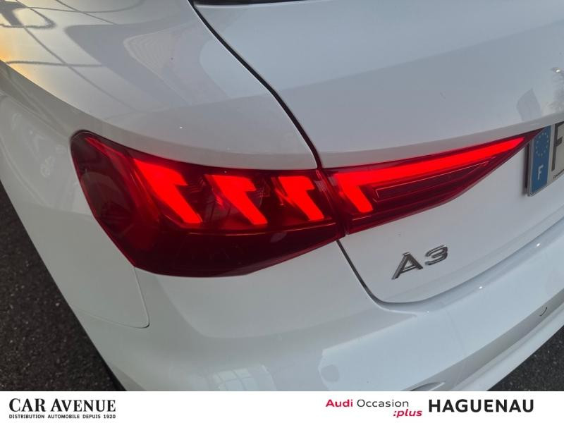 Occasion AUDI A3 Sportback 30 TFSI 110 Mild Hybrid S line S tronic 7 CAMERA LED AVEC CLIGNOTANTS DYNAMIQUES ECLAIR 2021 Blanc 24989 € à Haguenau