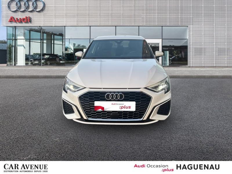 Occasion AUDI A3 Sportback 30 TFSI 110 Mild Hybrid S line S tronic 7 CAMERA LED AVEC CLIGNOTANTS DYNAMIQUES ECLAIR 2021 Blanc 24989 € à Haguenau