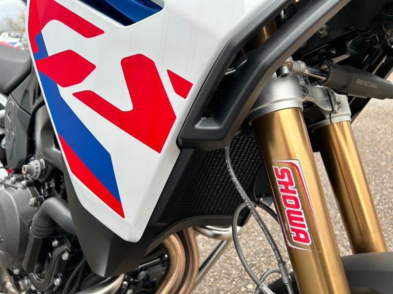 Occasion BMW F F 900 GS 2024 Light White / Racing Blue / Racing Red 15990 € à Épinal