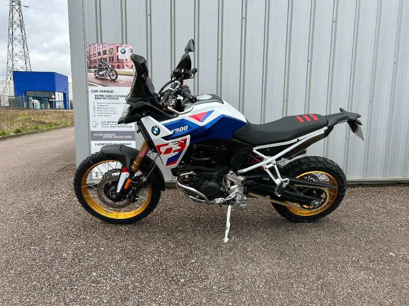 Occasion BMW F F 900 GS 2024 Light White / Racing Blue / Racing Red 15990 € à Épinal