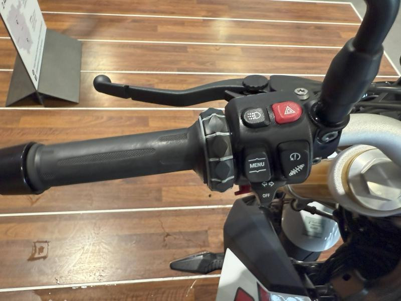 Occasion BMW F F 900 R A2 2022 Style Sport (Racing Blue) 8999 € à Épinal