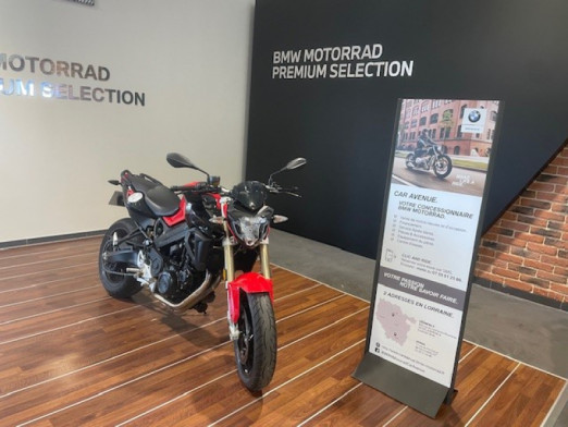 Used BMW F F 800 R 2019 Racing Red € 5,990 in Lesménils