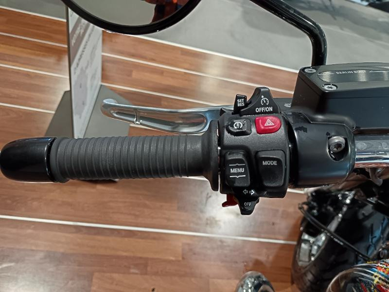 Used BMW R R 18 1800 2022 Option 719 Galaxy Dust/Titanium Silver 2 € 24500 in Lesménils
