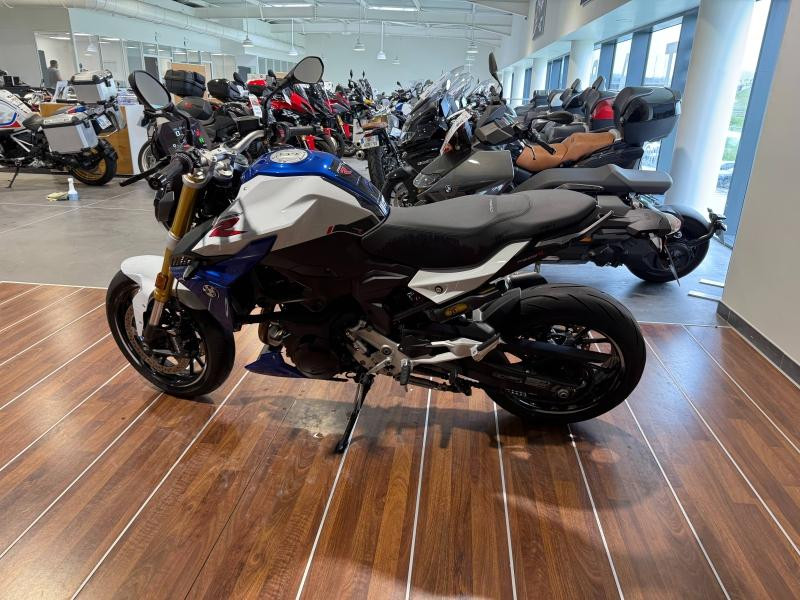Occasion BMW F F 900 R 2022 Style Sport (Racing Blue) 8500 € à Lesménils