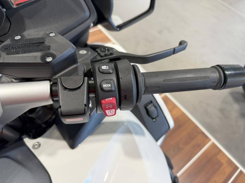 Used BMW R R 1250 RT 2023 Alpine White € 22499 in Lesménils