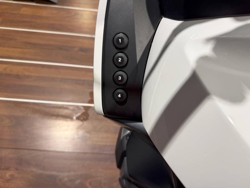 Used BMW R R 1250 RT 2023 Alpine White € 22499 in Lesménils