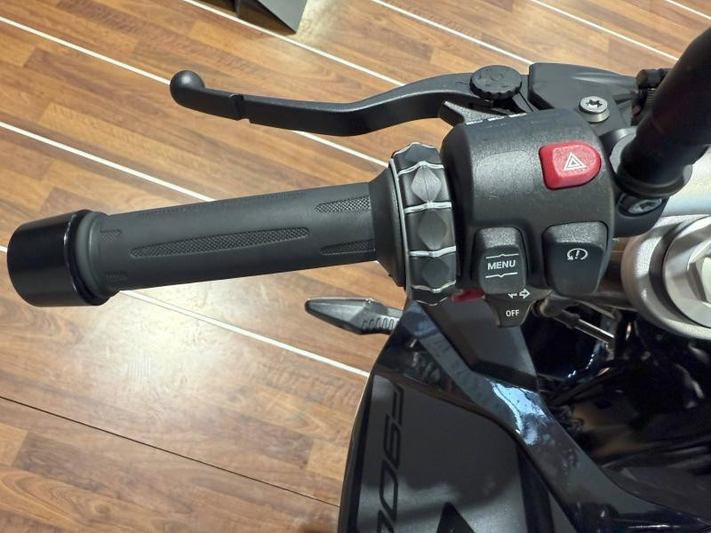 Occasion BMW F F 900 R 2024 Style Triple Black 7990 € à Lesménils