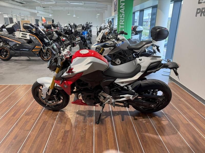 Occasion BMW F F 900 R 2021 Hockenheim Silver Metallic / Racing Red 6499 € à Lesménils