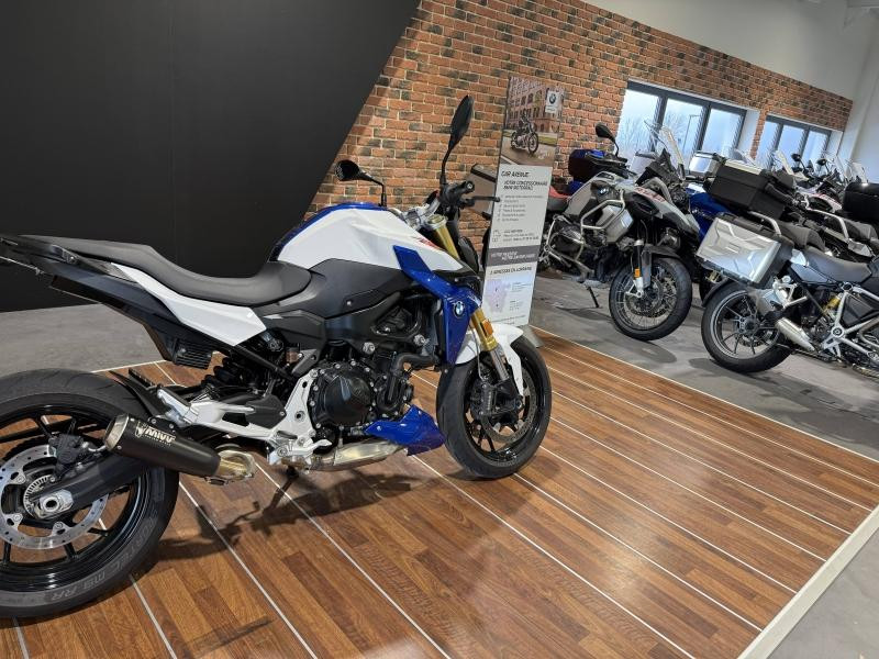 Occasion BMW F F 900 R A2 2022 Style Sport (White, blue metallic, red) 7250 € à Lesménils