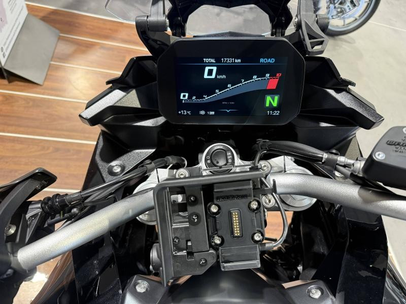 Occasion BMW F F 900 XR A2 2022 Style Triple Black (Black Storm 2) 10999 € à Lesménils
