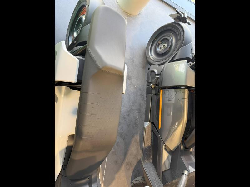 Occasion BMW C CE04 2024 Light White Uni 8490 € à Lesménils