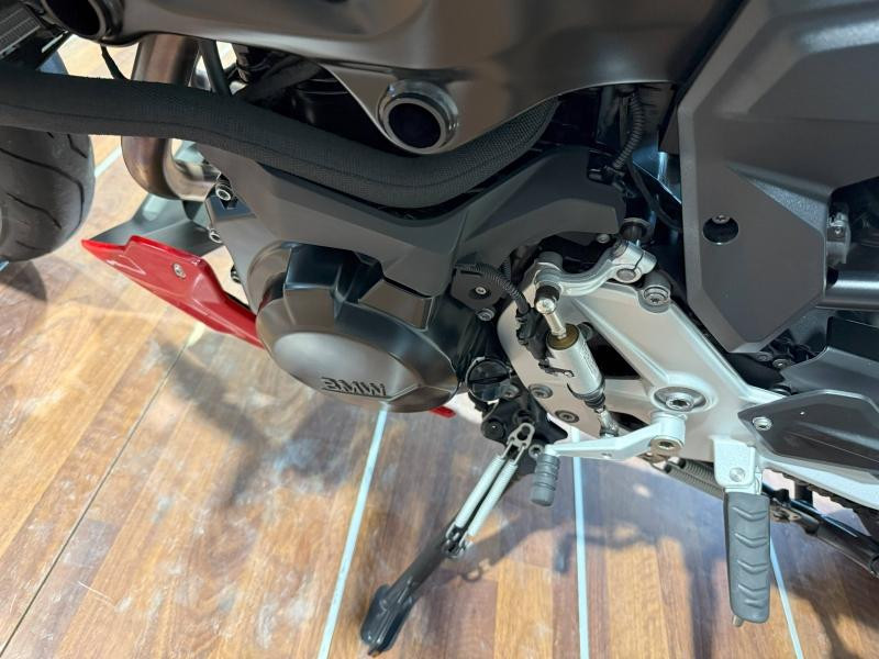 Occasion BMW F F 900 R 2021 Hockenheim Silver Metallic / Racing Red 6499 € à Lesménils