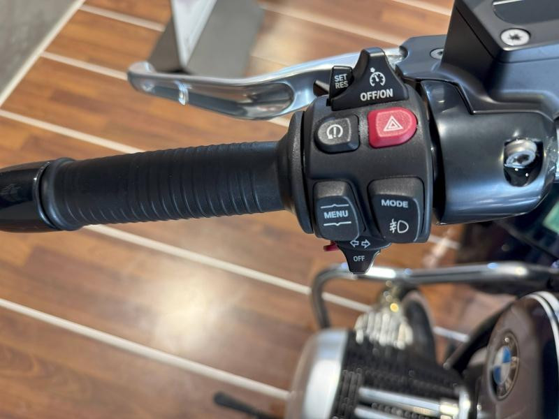 Used BMW R R 18 1800 Classic 2022 Option 719 Galaxy Dust/Titanium Silver 2 € 12999 in Lesménils