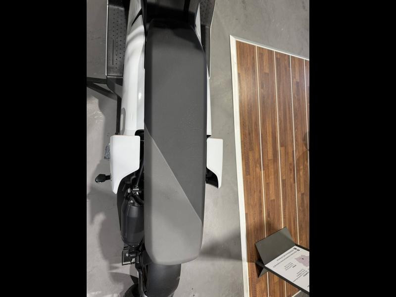 Used BMW C CE04 11kW 2022 Light White Uni € 6999 in Lesménils