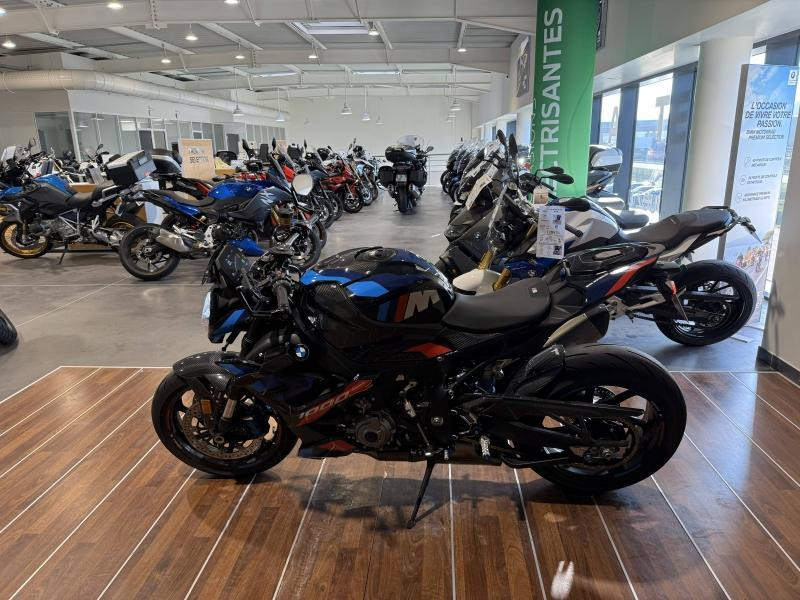 Used BMW M M 1000 R 2023 Black Storm Met / M Motorsport € 21999 in Lesménils