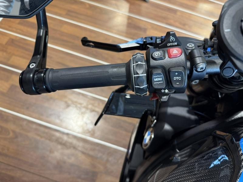 Used BMW M M 1000 R 2023 Black Storm Met / M Motorsport € 21999 in Lesménils