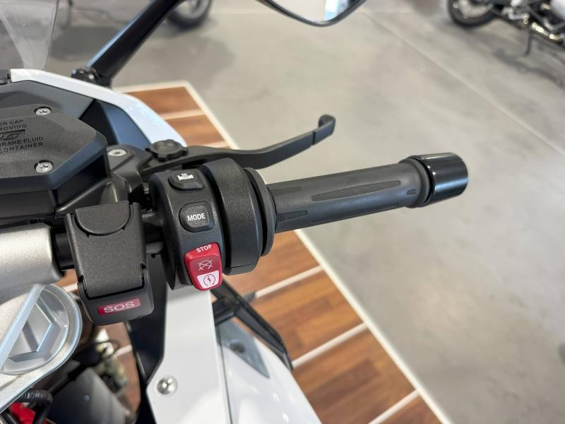 Used BMW R R 1250 RS 2022 Blanc € 16500 in Lesménils