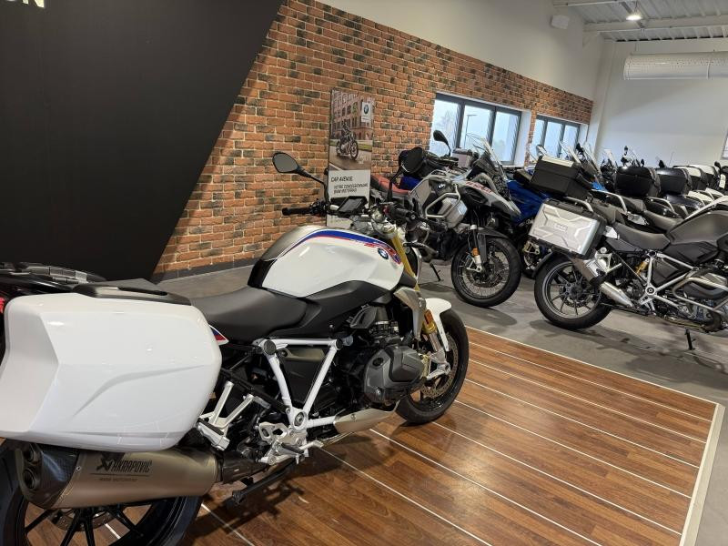 Occasion BMW R R 1250 R 2022 Light White / Racing Blue/ Racing Red 13999 € à Lesménils