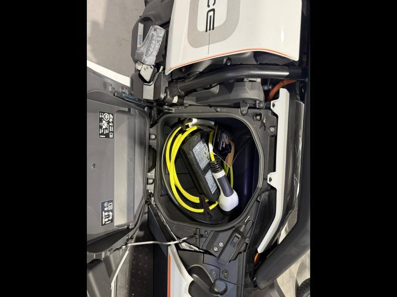 Used BMW C CE04 11kW 2022 Light White Uni € 6999 in Lesménils