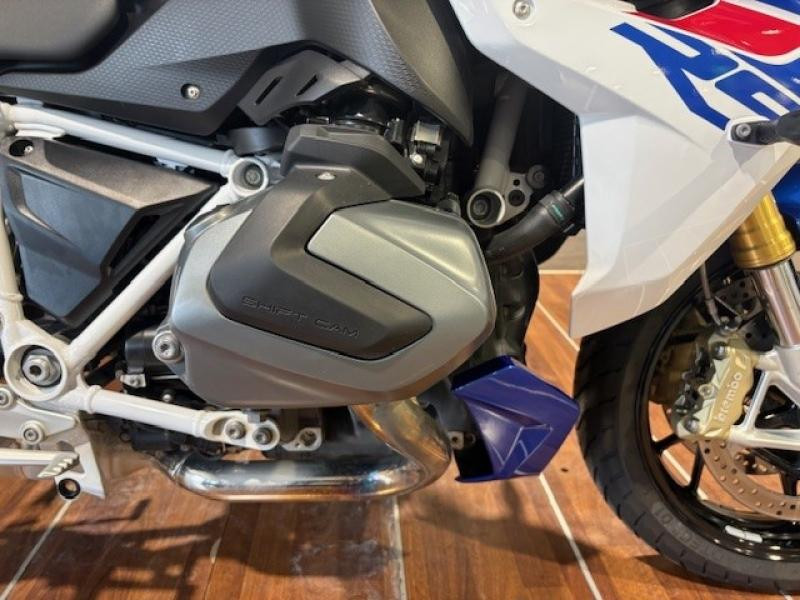 Occasion BMW R R 1250 RS Evo 2023 Light White / Racing Blue/ Racing Red 14999 € à Lesménils