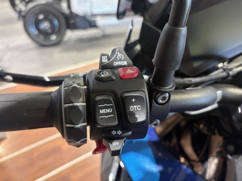 Used BMW M M 1000 XR 2024 Black Storm Met / M Motorsport € 26999 in Lesménils