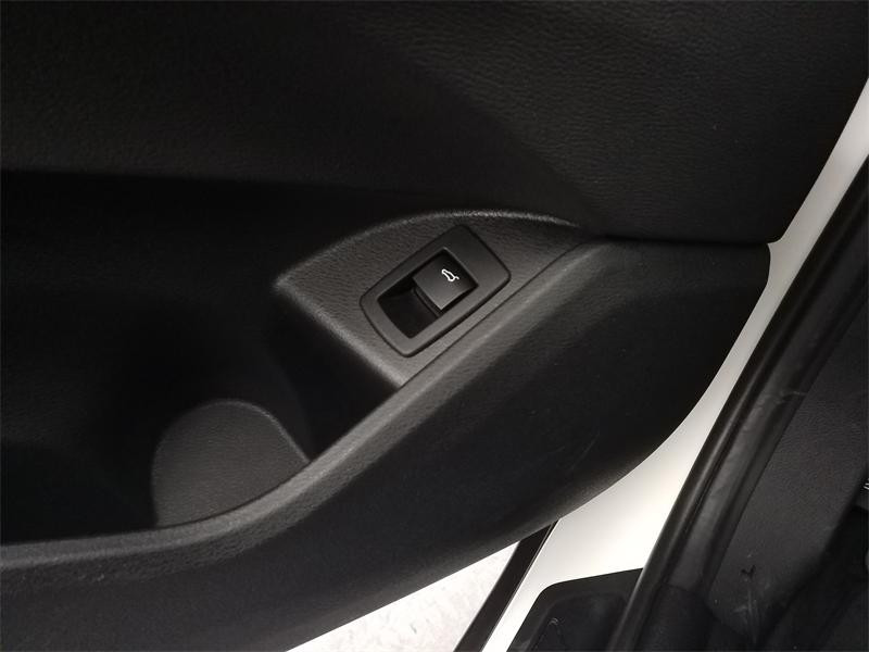 Occasion BMW X1 sDrive18iA 140ch Business Design DKG7 2019 Alpinweiss 27990 € à Lesménils