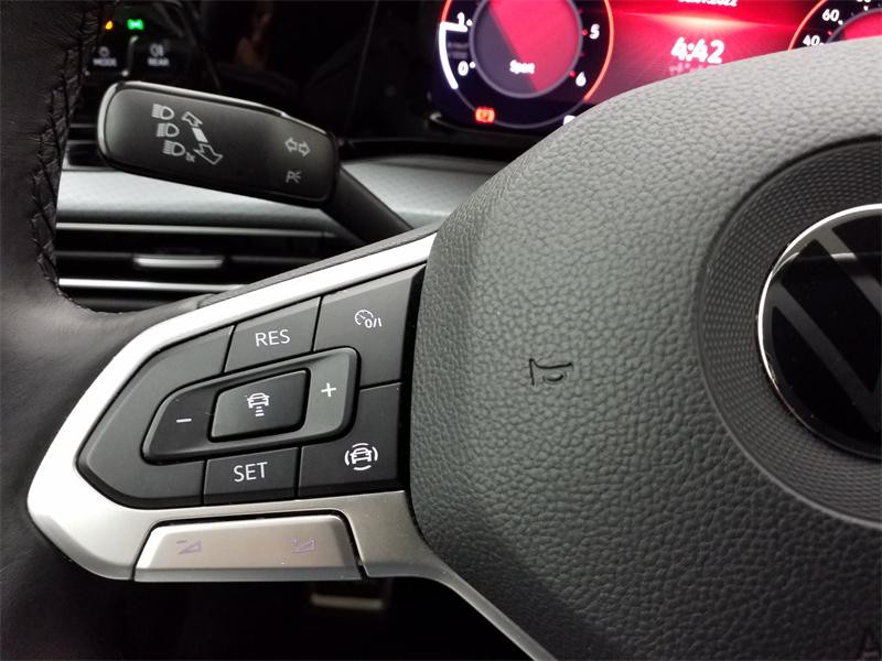 Occasion VOLKSWAGEN Golf 2.0 TDI SCR 115ch Active 2021 Blanc Pur 26990 € à Lesménils