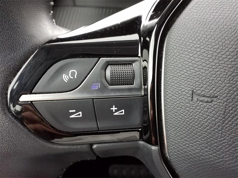Occasion PEUGEOT 2008 1.5 BlueHDi 100ch S&S Allure 2020 Gris Artense (M) 23990 € à Lesménils