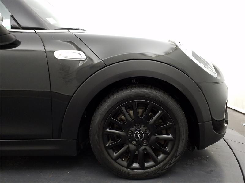 Occasion MINI Mini Cooper SD 170ch BVA 2015 Midnight Black 18490 € à Lesménils