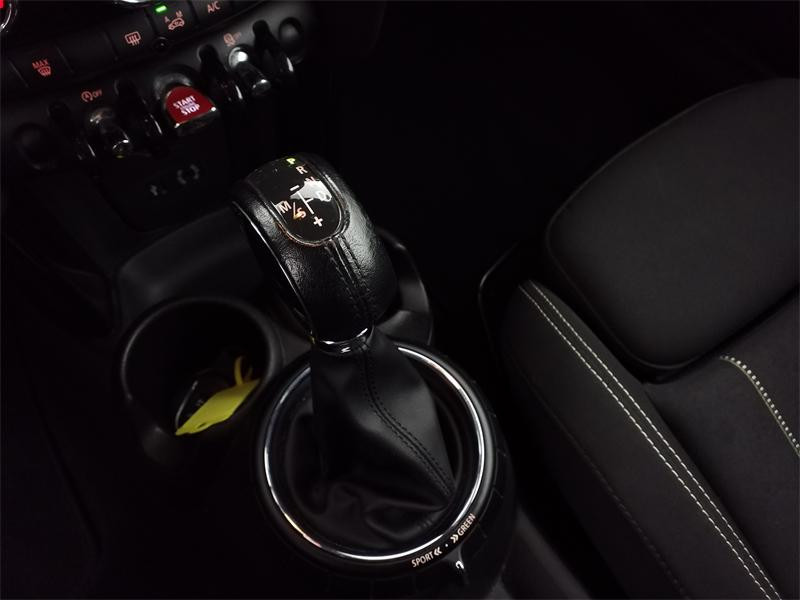 Occasion MINI Mini Cooper SD 170ch BVA 2015 Midnight Black 18490 € à Lesménils