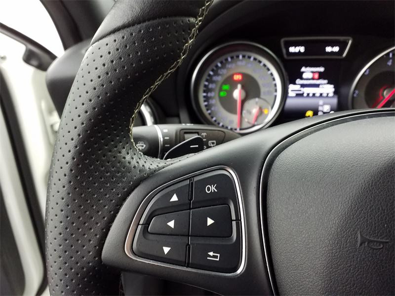 Occasion MERCEDES-BENZ GLA 200 d Sensation 4Matic 7G-DCT 2016 Blanc cirrus 22990 € à Lesménils