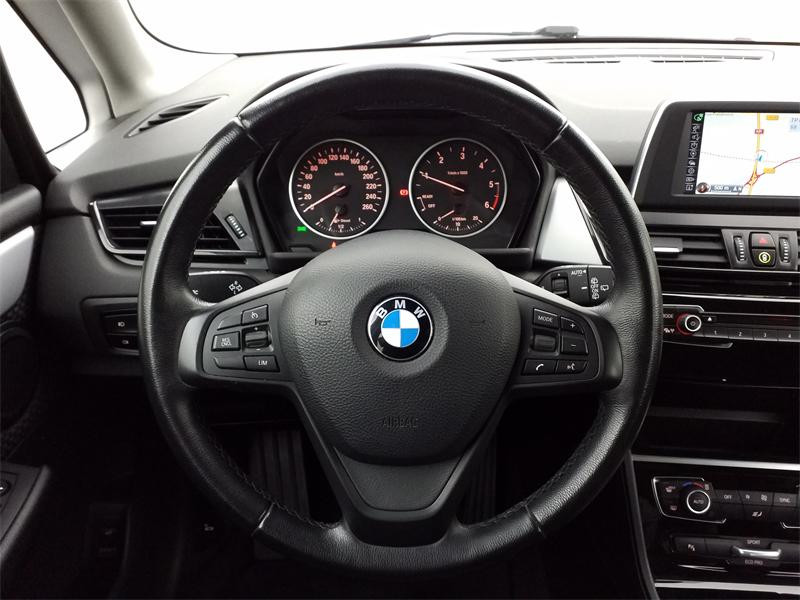 Occasion BMW Série 2 ActiveTourer 216d 116ch Business 2017 Glaciersilber 14990 € à Lesménils