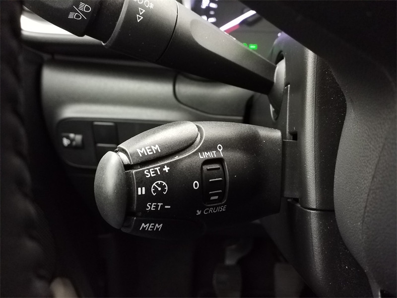 Used CITROEN C3 1.2 PureTech 83ch S&S Shine 2021 Blanc Banquise (O) - Noir Onyx € 10990 in Lesménils