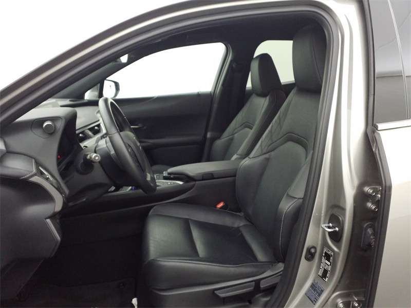 Occasion LEXUS UX 250h 2WD Luxe MY20 2020 Gris Titane métallisé 26990 € à Lesménils