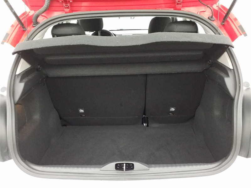 Occasion CITROEN C3 1.2 PureTech 83ch S&S Shine 130g 2020 Blanc Banquise (O) - Rouge Aden 10490 € à Lesménils