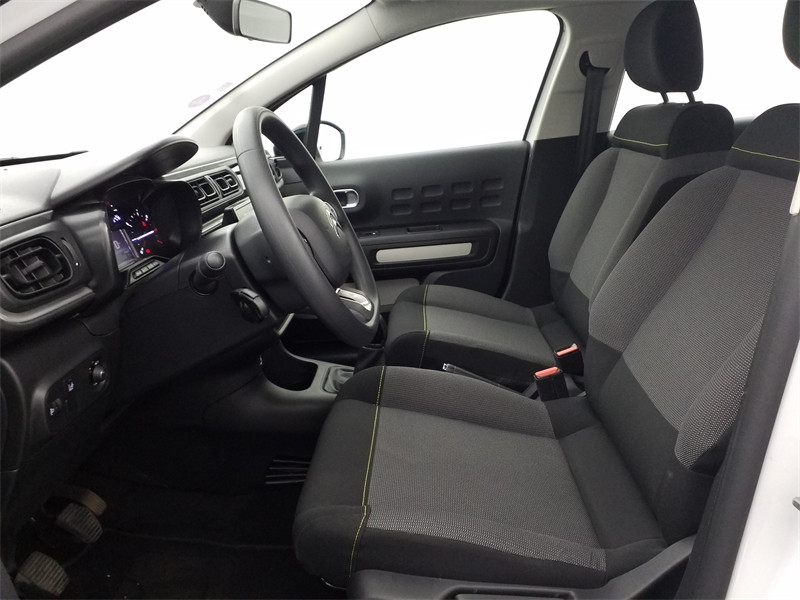 Used CITROEN C3 PureTech 82ch Graphic S&S E6.d 2019 Blanc Banquise - Noir Onyx € 8490 in Lesménils