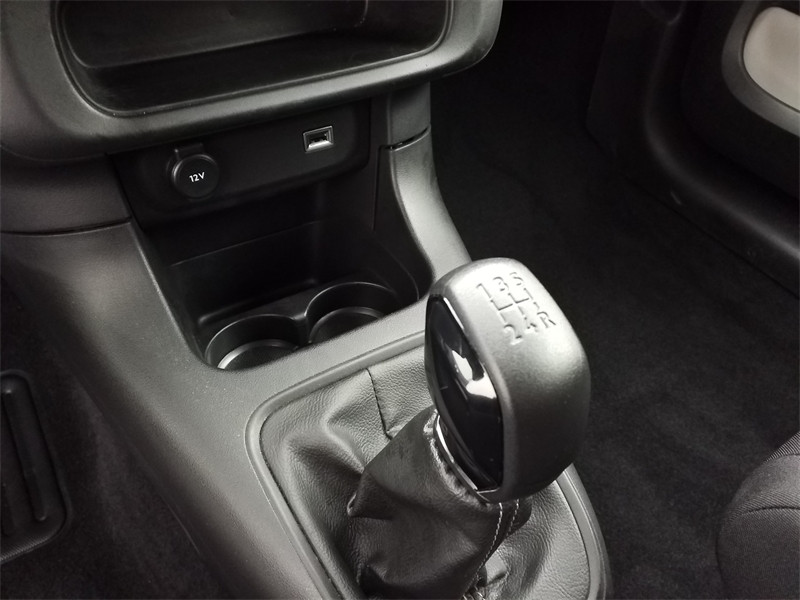 Used CITROEN C3 1.2 PureTech 83ch S&S Feel Pack 2021 Blanc Banquise (O) - Noir Onyx € 9490 in Lesménils