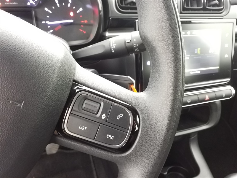 Used CITROEN C3 PureTech 82ch Graphic S&S E6.d 2019 Blanc Banquise - Rouge Aden € 8990 in Lesménils