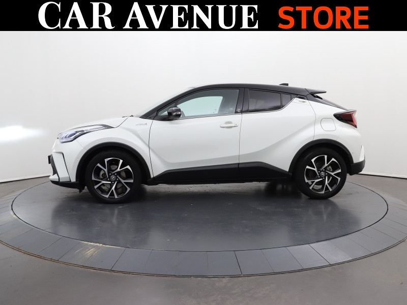 Used TOYOTA C-HR 184h Collection 2WD E-CVT MY22 2021 Blanc Nacré bi-ton € 24990 in Lesménils