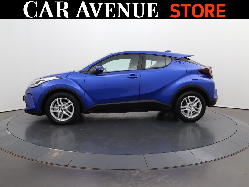 Used TOYOTA C-HR 122h Distinctive 2WD E-CVT MY20 2022 Bleu Nebula bi-ton € 24490 in Lesménils