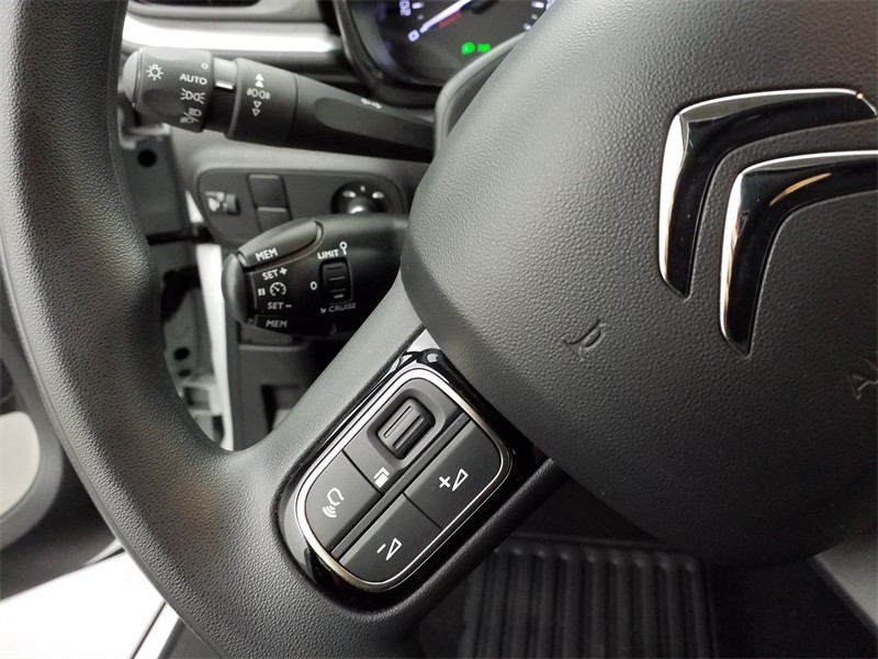 Occasion CITROEN C3 1.2 PureTech 83ch S&S Shine 2022 Blanc Banquise (O) 9990 € à Lesménils