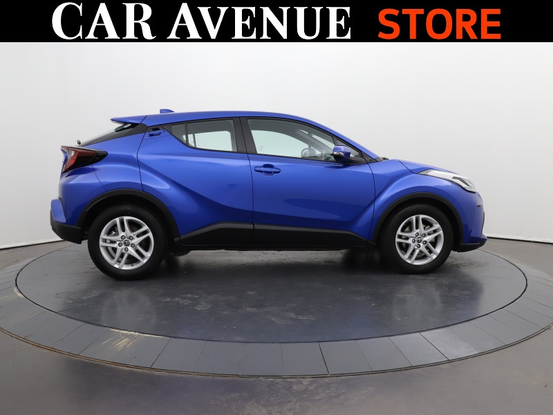 Used TOYOTA C-HR 122h Distinctive 2WD E-CVT MY20 2022 Bleu Nebula bi-ton € 24490 in Lesménils