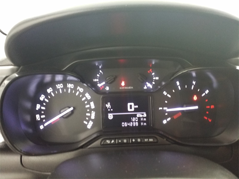 Occasion CITROEN C3 PureTech 82ch Graphic S&S E6.d 2019 Gris Acier - Noir Onyx 9990 € à Lesménils