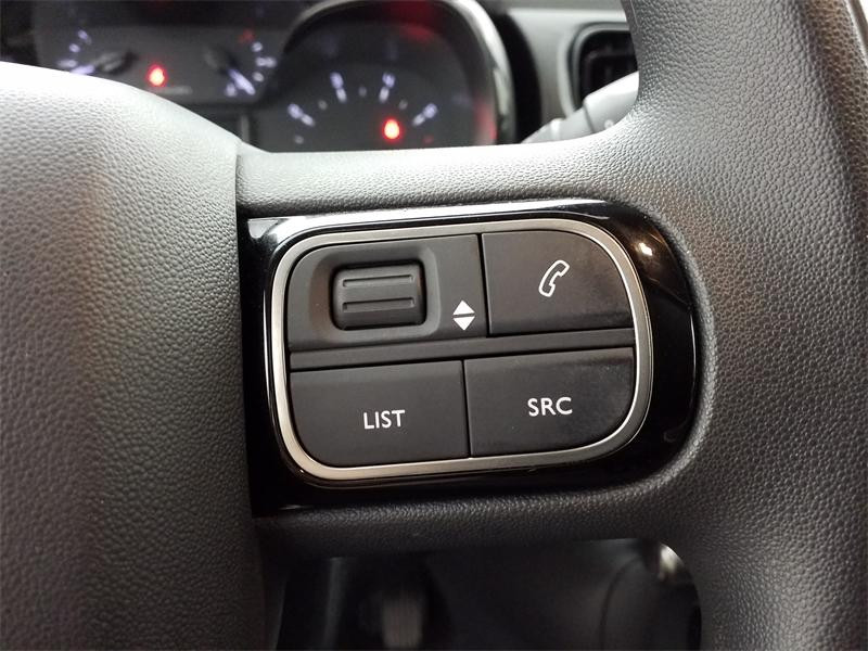 Used CITROEN C3 PureTech 82ch Graphic S&S E6.d 2020 Blanc Banquise - Rouge Aden € 10990 in Lesménils