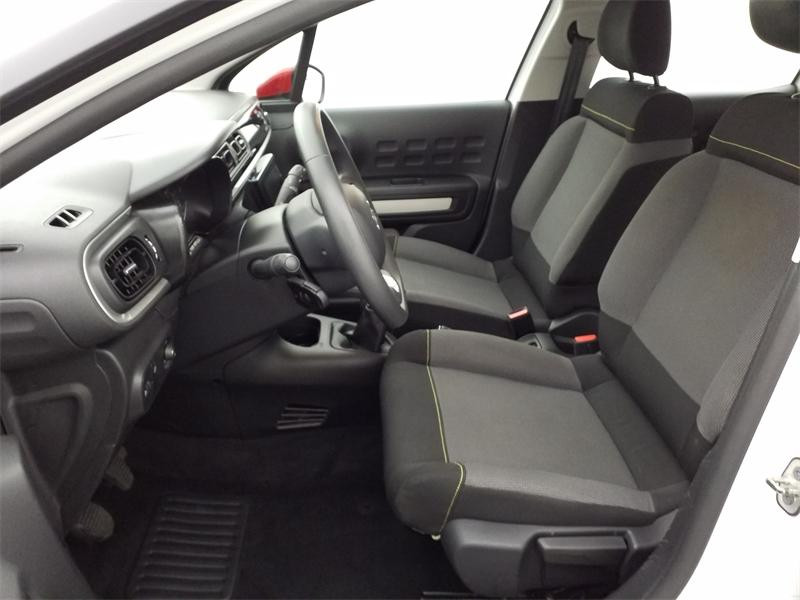 Used CITROEN C3 PureTech 82ch Graphic S&S E6.d 2020 Blanc Banquise - Rouge Aden € 10990 in Lesménils