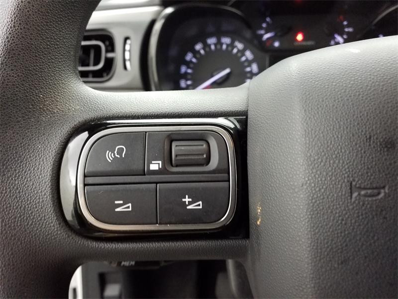 Used CITROEN C3 PureTech 82ch Graphic S&S E6.d 2020 Blanc Banquise - Rouge Aden € 10990 in Lesménils