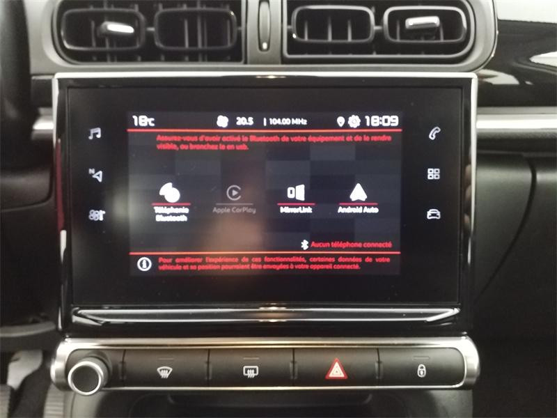 Used CITROEN C3 PureTech 82ch Graphic S&S E6.d 2020 Blanc Banquise - Rouge Aden € 10990 in Lesménils