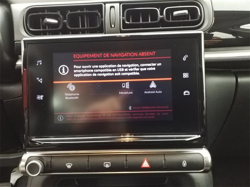 Used CITROEN C3 PureTech 82ch Graphic S&S E6.d 2020 Blanc Banquise - Rouge Aden € 10990 in Lesménils