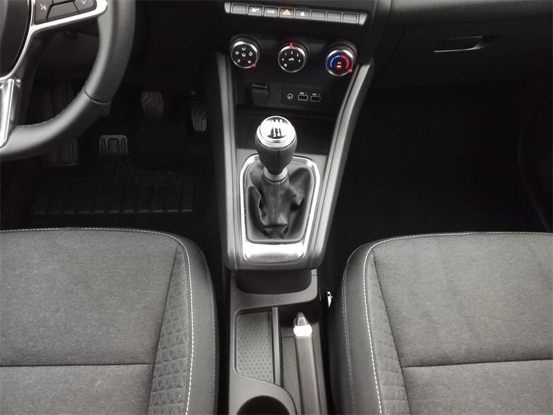 Used RENAULT Captur 1.0 TCe 90ch Evolution 2023 Gris Cassiopee € 17490 in Lesménils